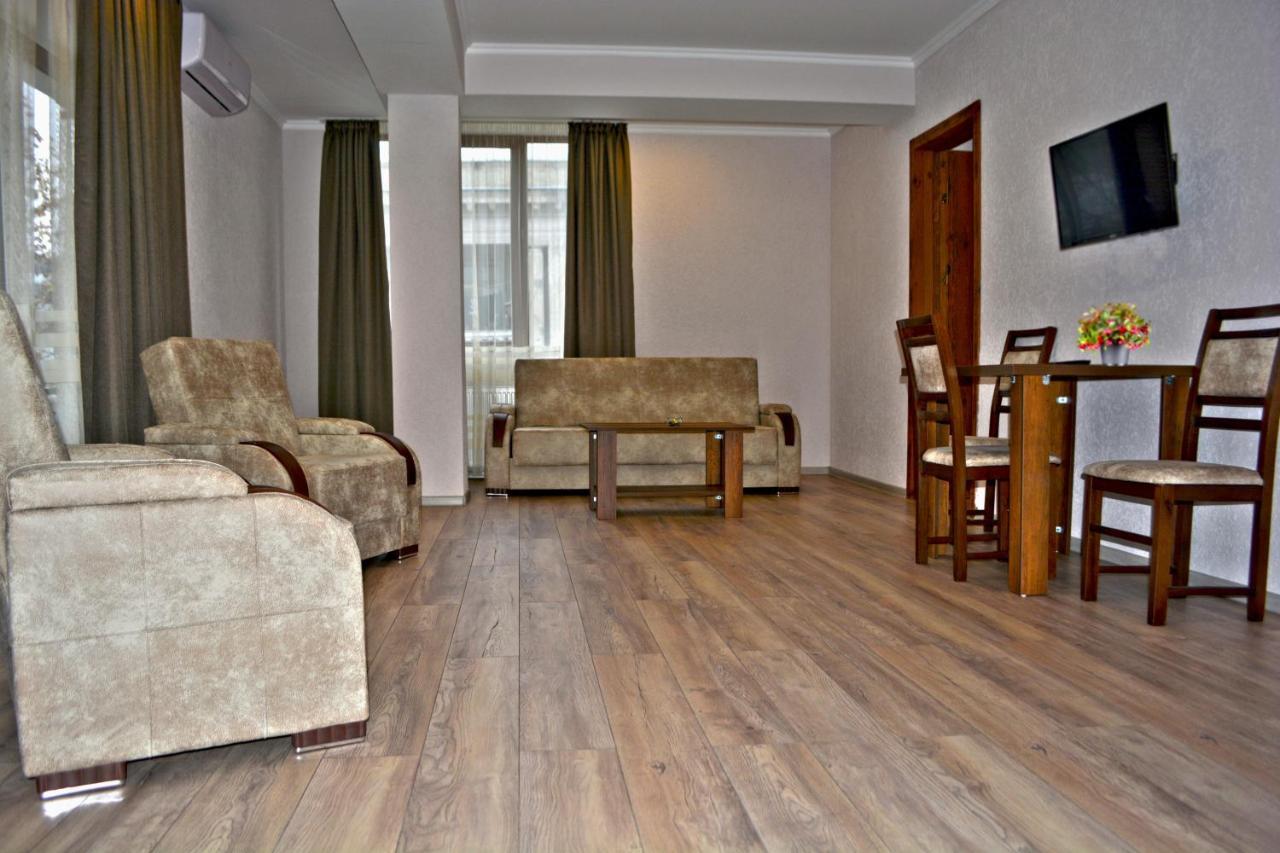 G&G Hotel Tbilisi Luaran gambar