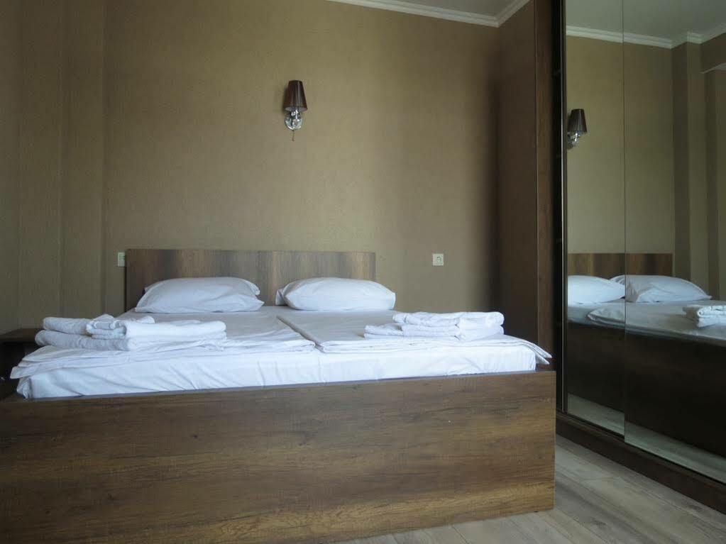G&G Hotel Tbilisi Luaran gambar